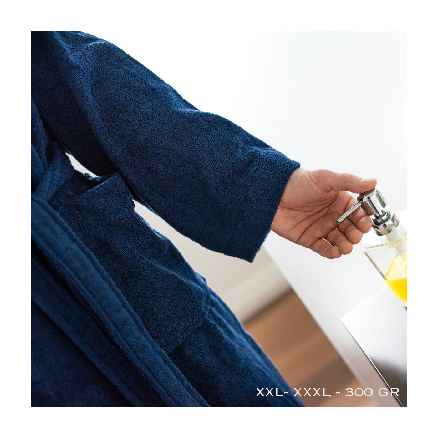 SOFFICEPIUMA® Accappatoio in spugna con Cappuccio e 2 Tasche Art. SOFT