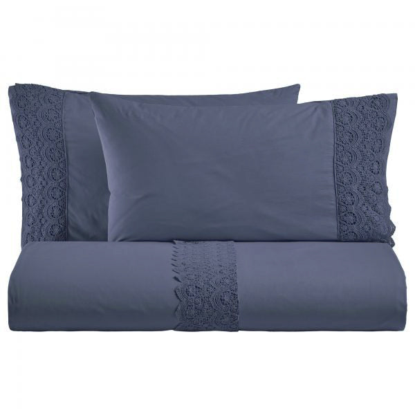 BiancoPerla PARURE COPRIPIUMINO in cotone Stone Washed con balza in macramè art. CANASTRA