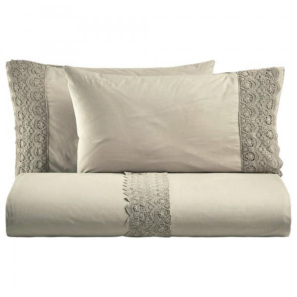 BiancoPerla PARURE COPRIPIUMINO in cotone Stone Washed con balza in macramè art. CANASTRA